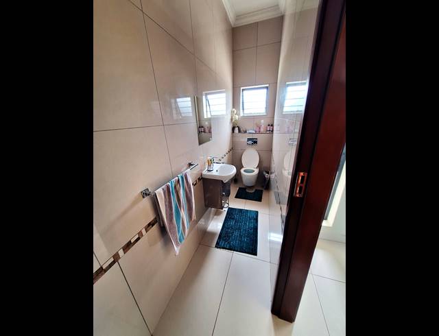 3 BEDROOM HOUSE FOR SALE IN SHELLY BEACH